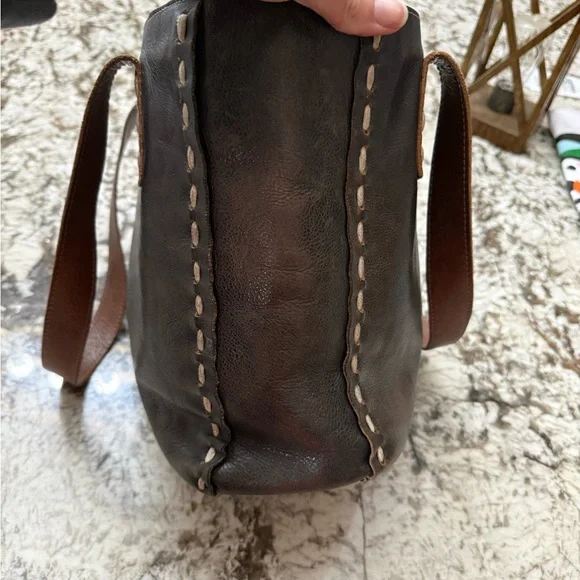 Bed Stu Stevie….Stylish Brown Leather Tote with Contrast Stitching - Picture 4 of 7
